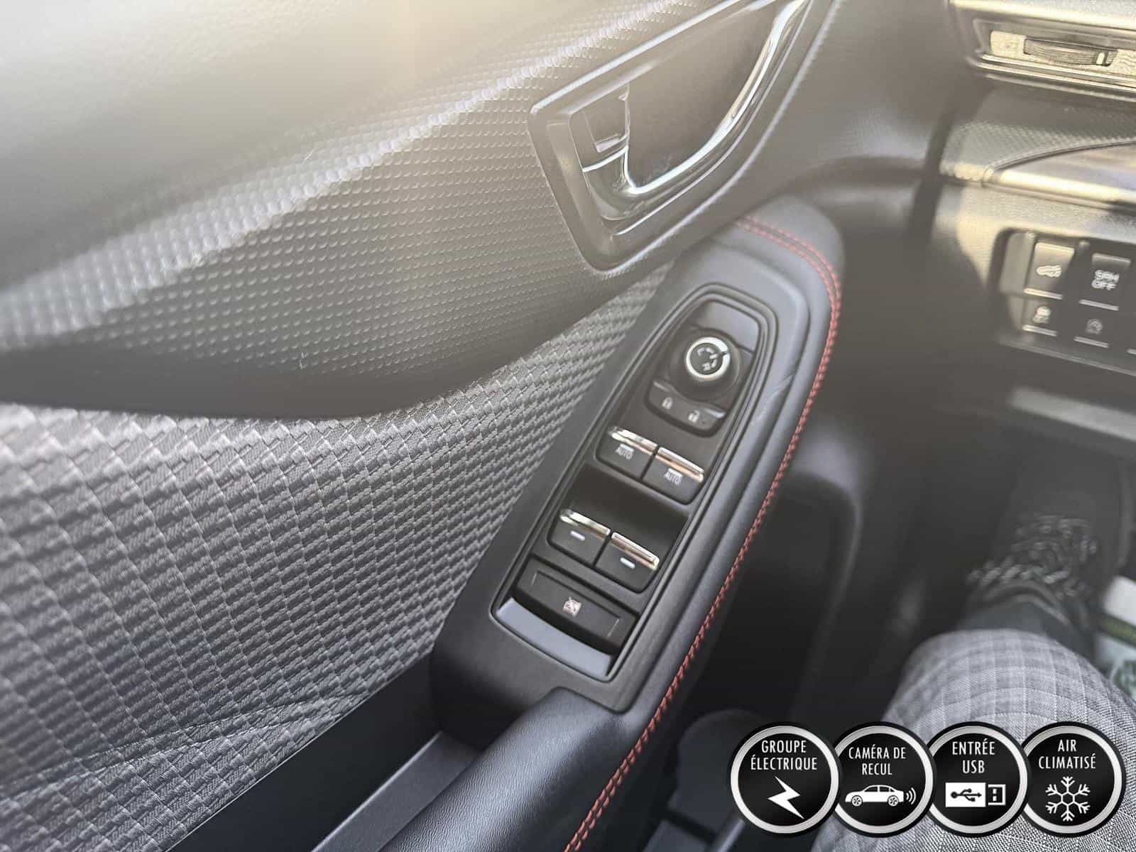 2022 Subaru Forester 2.5i Sport - Image 9