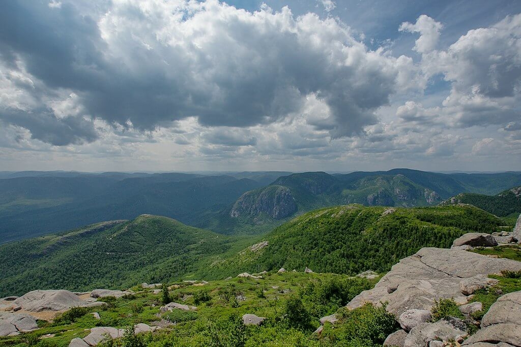 Sentier Mont-du-Lac-des-Cygnes, parc national des Grands-Jardins